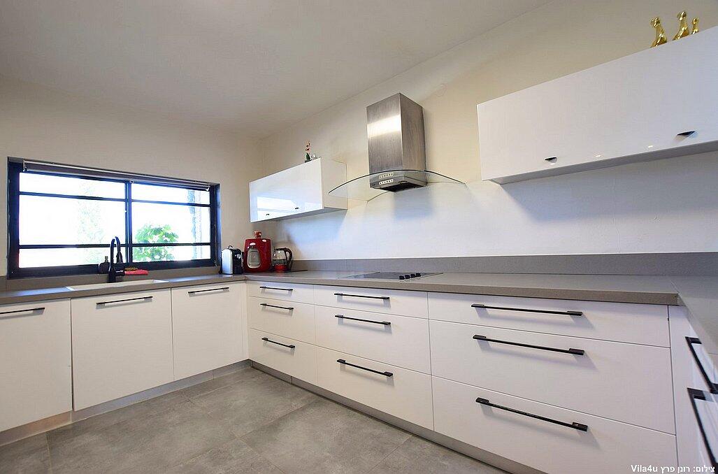 וילה קאסה רויאל צפון  17  נופש - וי פור ויקיישן - V for Vacation