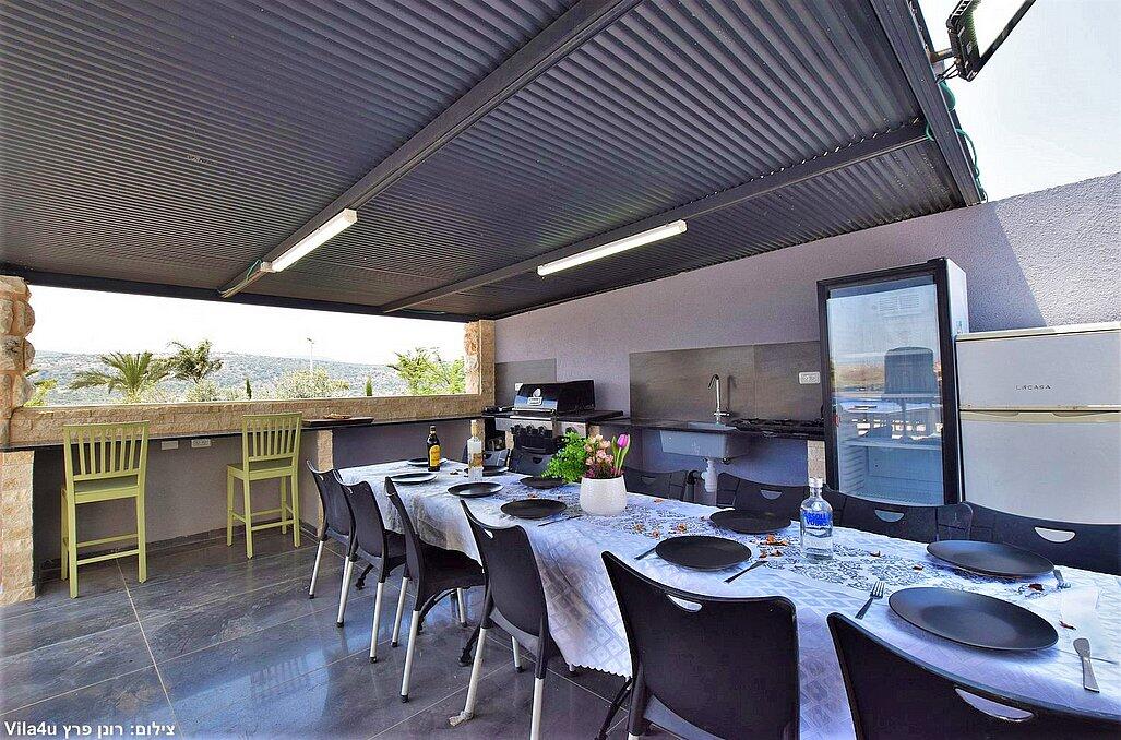 אחוזת האור צפון  8  נופש - וי פור ויקיישן - V for Vacation