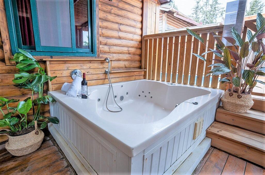 נווה בר - מלון בוטיק בכפר מרכז  7  נופש - וי פור ויקיישן - V for Vacation