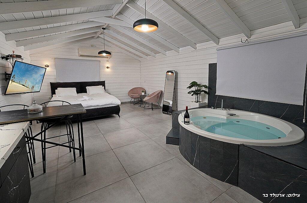 סוויטת מרום צפון  15  נופש - וי פור ויקיישן - V for Vacation