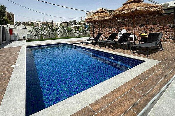 לואיס בוטיק דרום  22  נופש - וי פור ויקיישן - V for Vacation