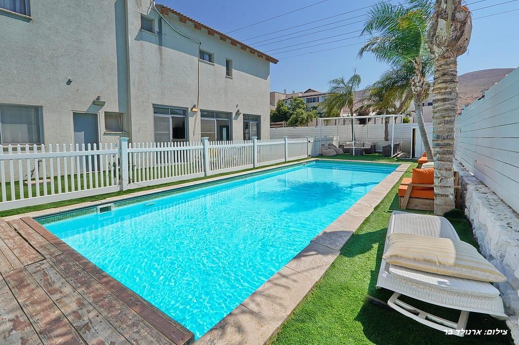 וילה דקל כחול צפון  2  נופש - וי פור ויקיישן - V for Vacation