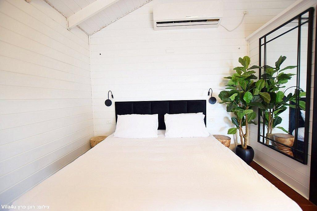 רפאל בכרם צפון  33  נופש - וי פור ויקיישן - V for Vacation