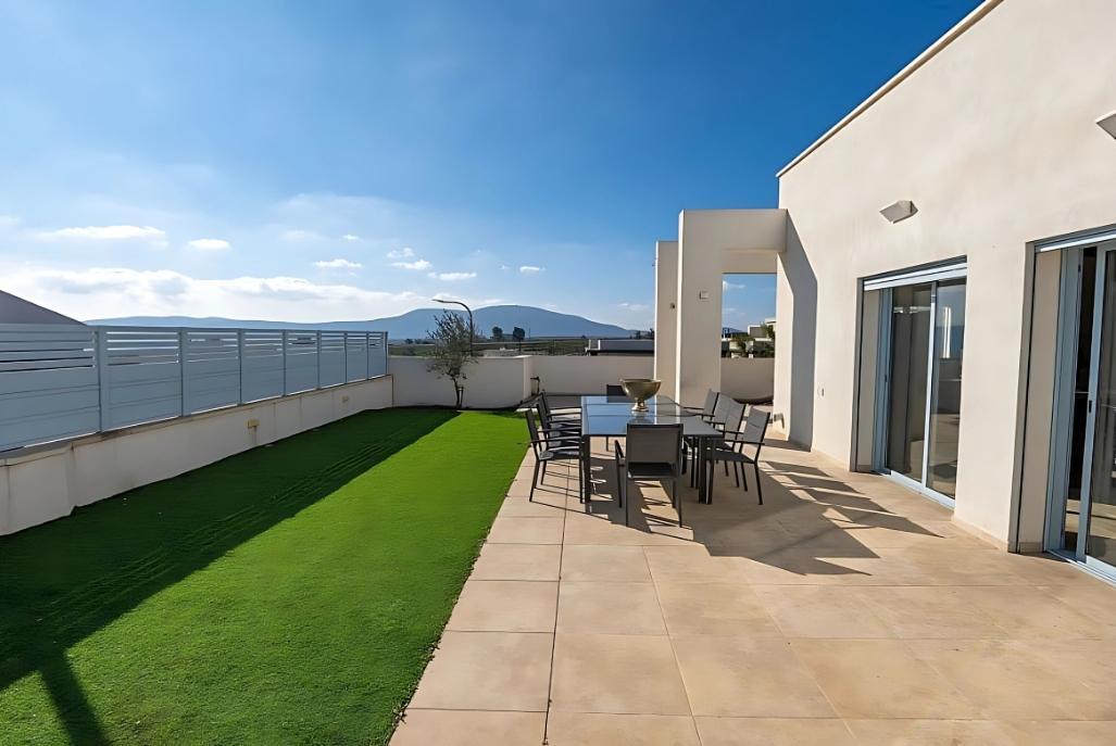 וילה אריאה בלו בוטיק צפון  4  נופש - וי פור ויקיישן - V for Vacation