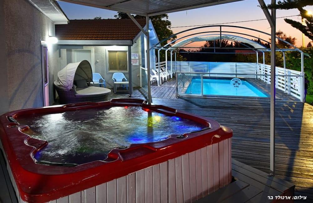 אושיה ריזורט צפון  18  נופש - וי פור ויקיישן - V for Vacation