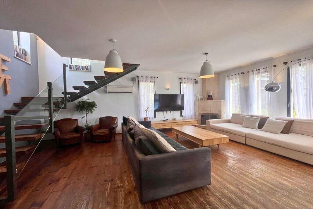 וילה כורזים צפון  4  נופש - וי פור ויקיישן - V for Vacation