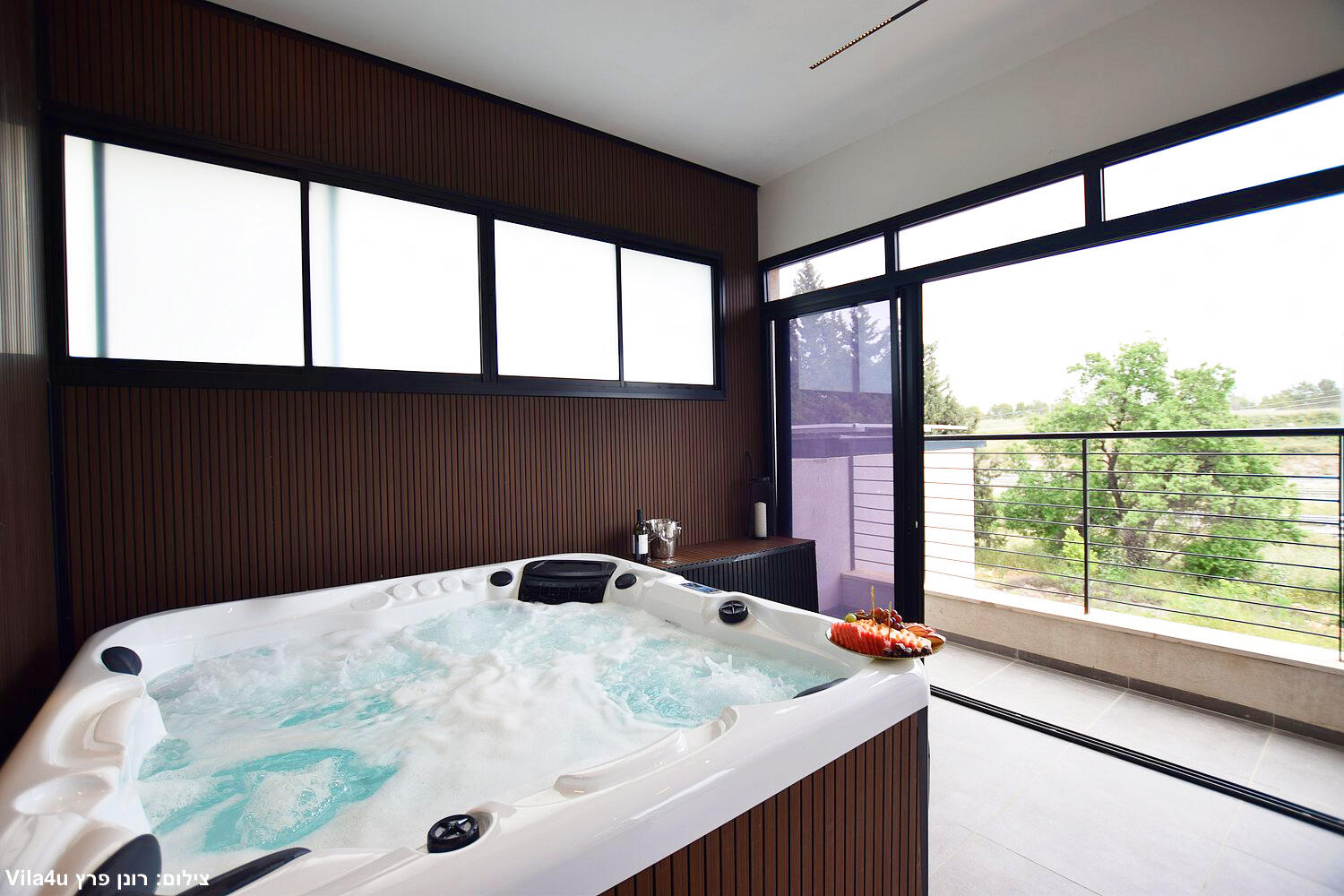 תאירה סוויט צפון  15  נופש - וי פור ויקיישן - V for Vacation