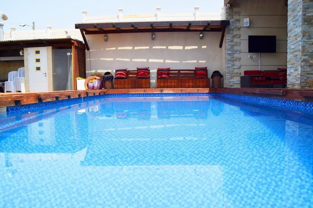 אחוזת הכוכבים מרכז  12  נופש - וי פור ויקיישן - V for Vacation