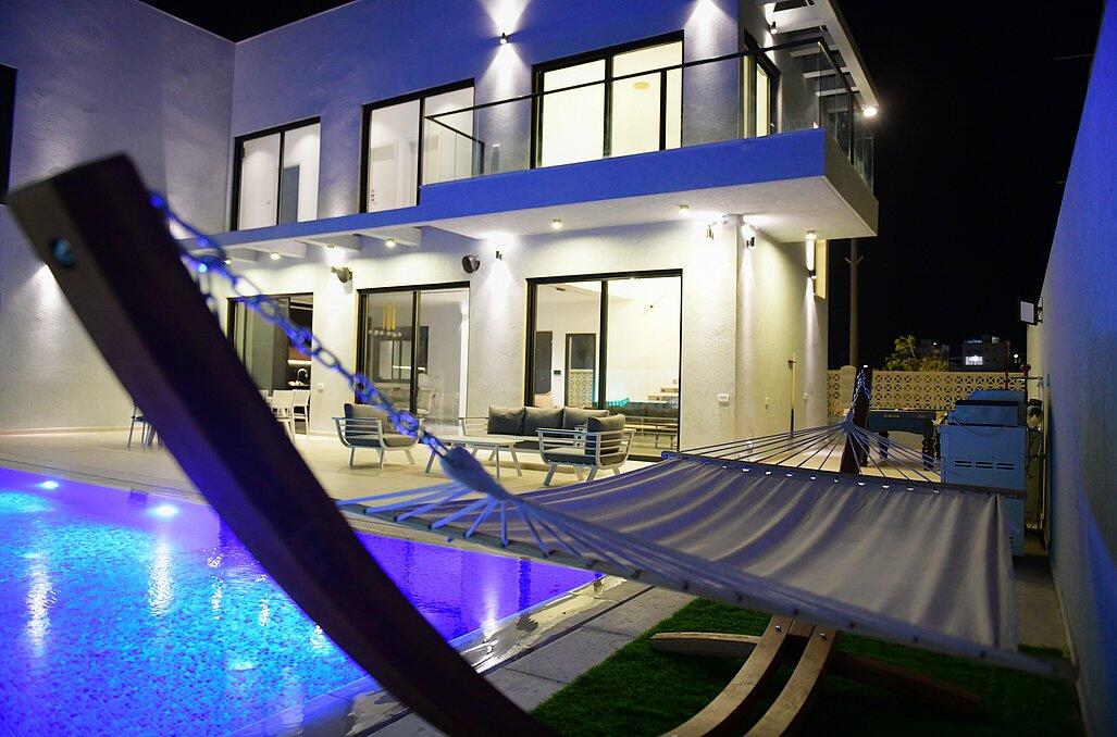 וילה אסטילו אילת דרום  29  נופש - וי פור ויקיישן - V for Vacation