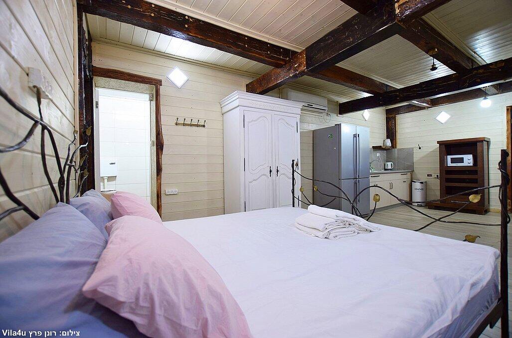 אחוזת חלום בטבע אליפלט צפון  12  נופש - וי פור ויקיישן - V for Vacation