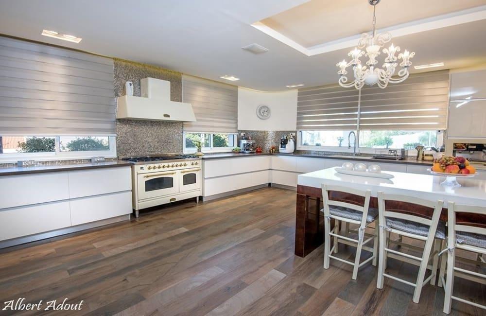 אחוזת הנרקיס 42 צפון  12  נופש - וי פור ויקיישן - V for Vacation