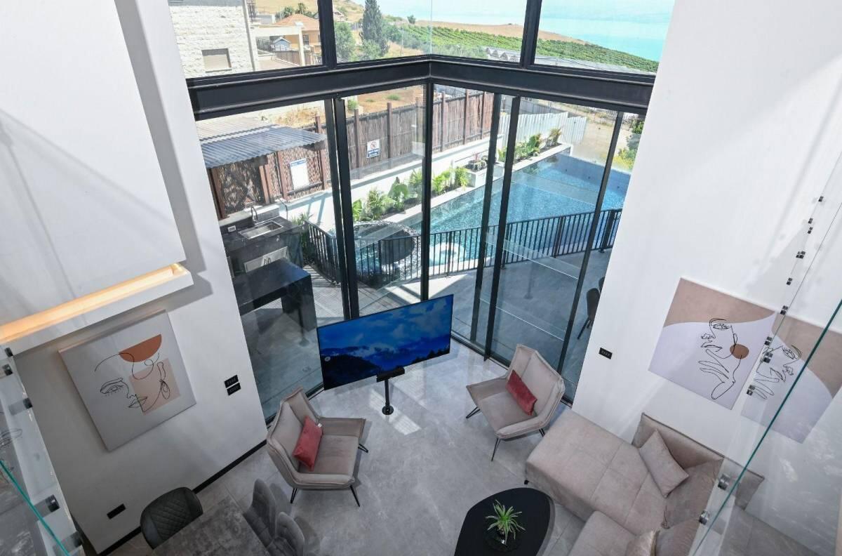 אחוזת לייף סטייל בכנרת צפון  31  נופש - וי פור ויקיישן - V for Vacation