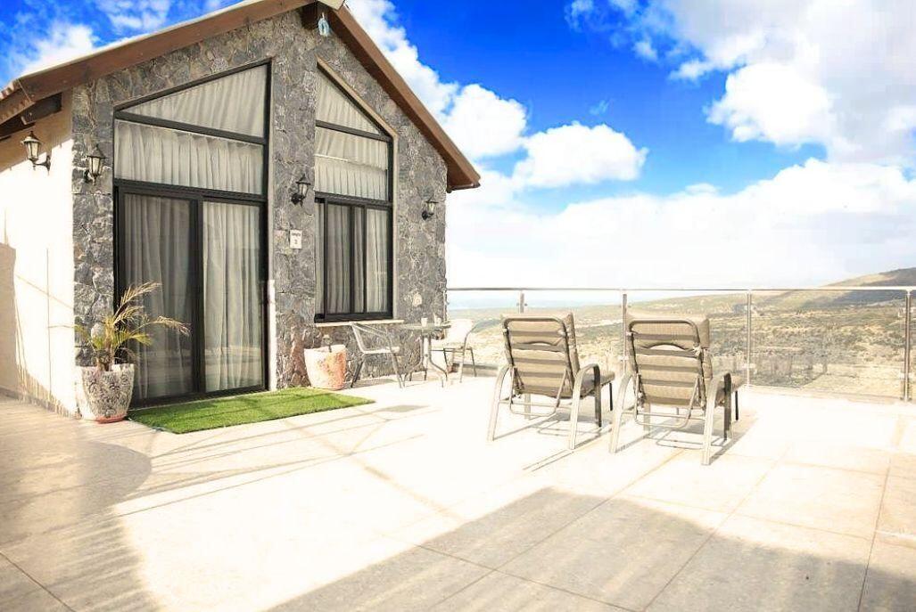 מצפה הצוקים צפון  4  נופש - וי פור ויקיישן - V for Vacation