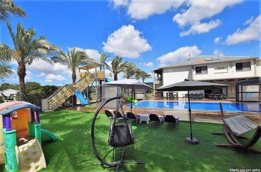 וילה קאסה רויאל צפון  4  נופש - וי פור ויקיישן - V for Vacation