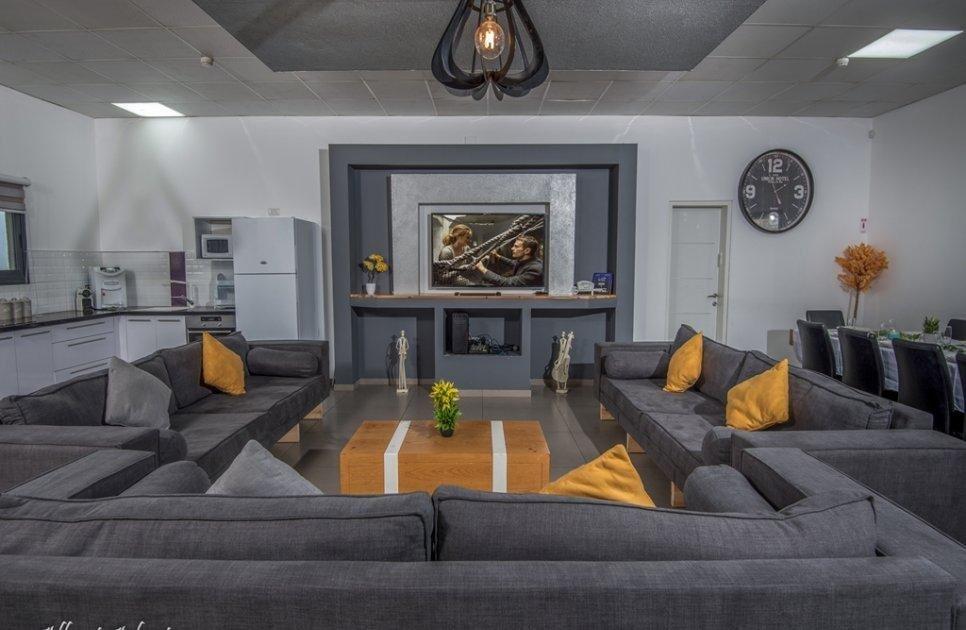 וילה מונסון פרימיום צפון  5  נופש - וי פור ויקיישן - V for Vacation