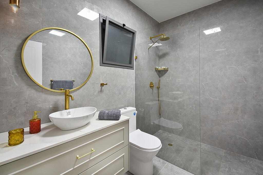 סוויטת האושר צפון  13  נופש - וי פור ויקיישן - V for Vacation