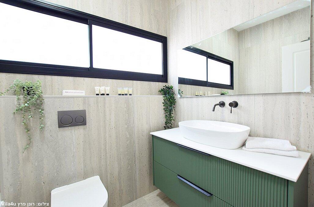 וילה כנריה צפון  12  נופש - וי פור ויקיישן - V for Vacation