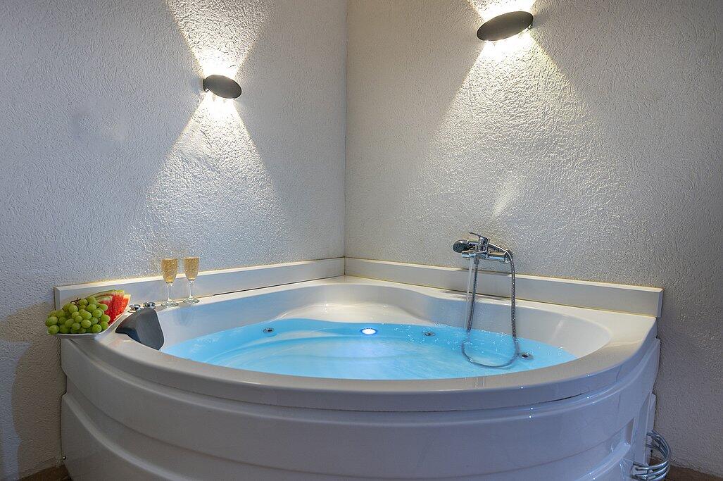 סוויטות הבוסתן הגלילי צפון  12  נופש - וי פור ויקיישן - V for Vacation