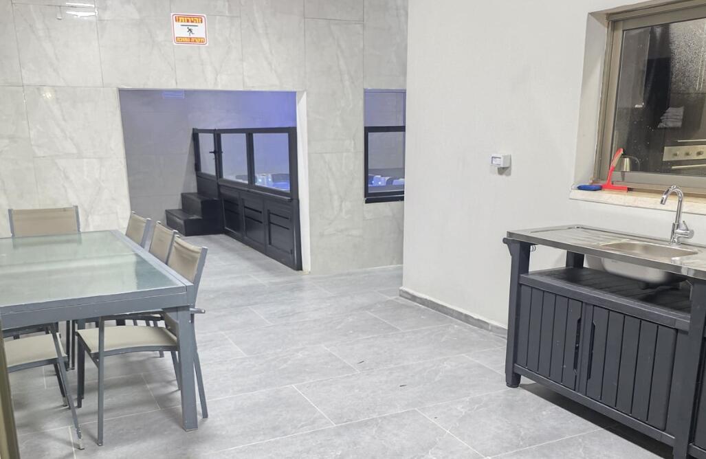 וילה קינג בוטיק צפון  12  נופש - וי פור ויקיישן - V for Vacation