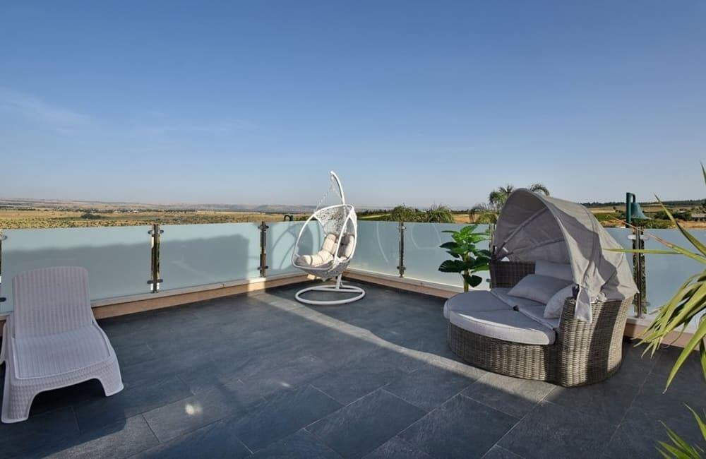 וילה מאיורי בוטיק צפון  42  נופש - וי פור ויקיישן - V for Vacation