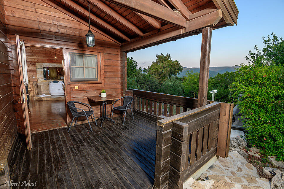 בקתות לב החורש צפון  28  נופש - וי פור ויקיישן - V for Vacation