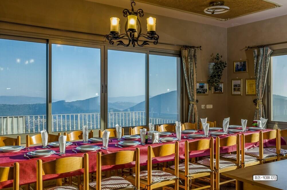 אחוזה בבוסתן צפון  4  נופש - וי פור ויקיישן - V for Vacation