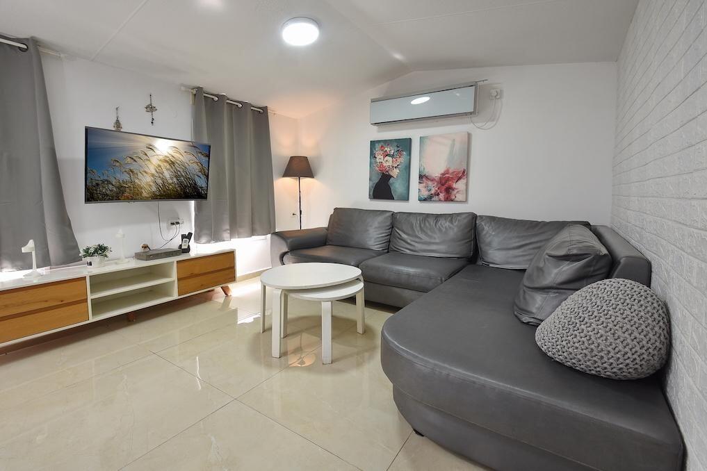 סוויטת ג'וי צפון  13  נופש - וי פור ויקיישן - V for Vacation