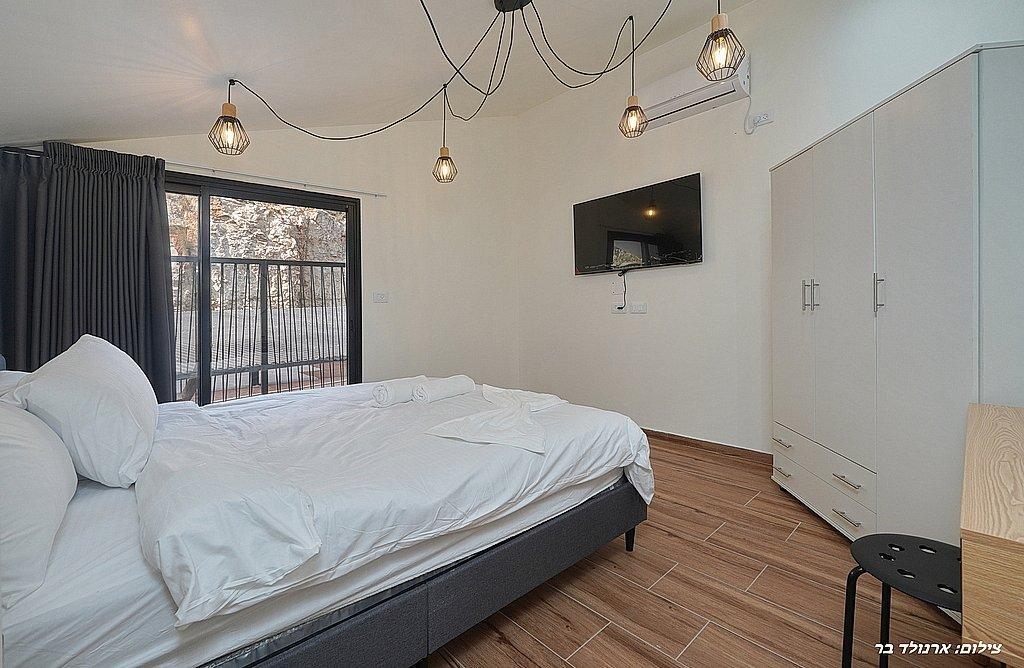 אחוזת הסלעים צפון  21  נופש - וי פור ויקיישן - V for Vacation