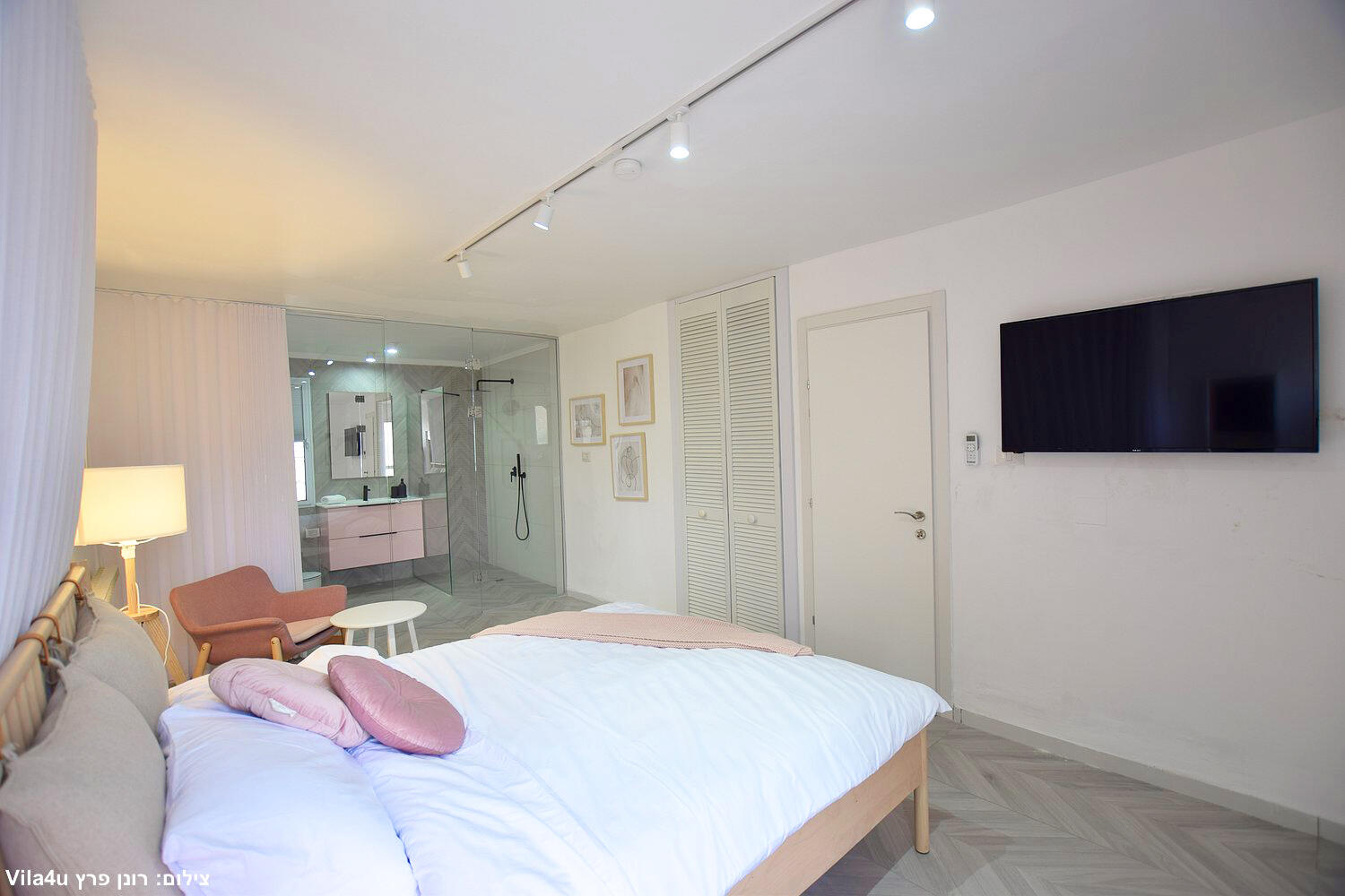 סוויטות רומאנס צפון  29  נופש - וי פור ויקיישן - V for Vacation