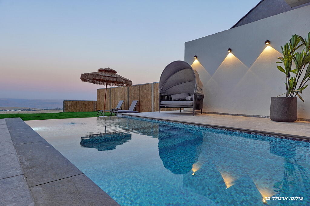 וילה סירקל – Villa Circle צפון  24  נופש - וי פור ויקיישן - V for Vacation