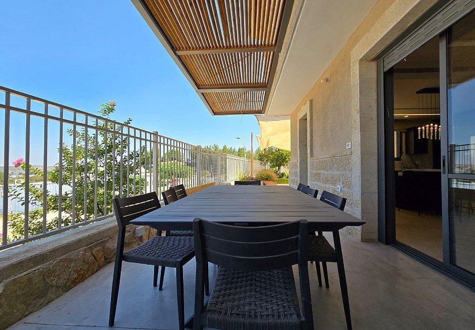 וילה עדן הילס - Eden Hills מרכז  30  נופש - וי פור ויקיישן - V for Vacation