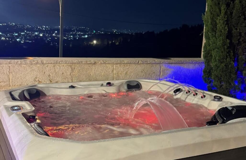 וילה נווה שמואל אינדיגו מרכז  18  נופש - וי פור ויקיישן - V for Vacation