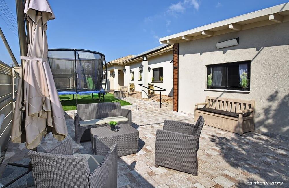 אחוזת אמור צפון  15  נופש - וי פור ויקיישן - V for Vacation