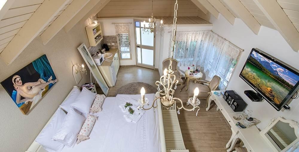 פרובנס בגן צפון  27  נופש - וי פור ויקיישן - V for Vacation