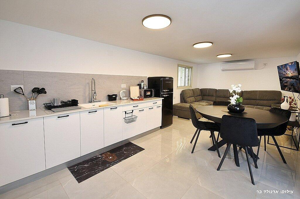 וילה רוז פרימיום לפידות צפון  17  נופש - וי פור ויקיישן - V for Vacation