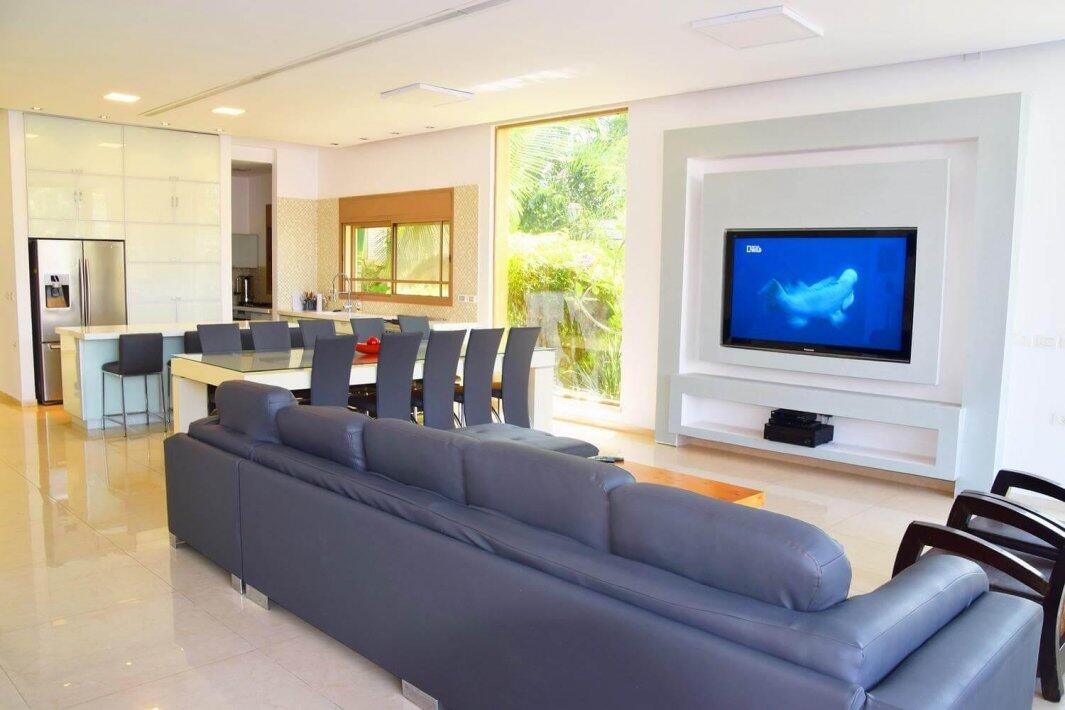 אחוזת הכוכבים מרכז  16  נופש - וי פור ויקיישן - V for Vacation