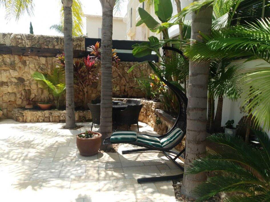 וילה מזל מרכז  28  נופש - וי פור ויקיישן - V for Vacation