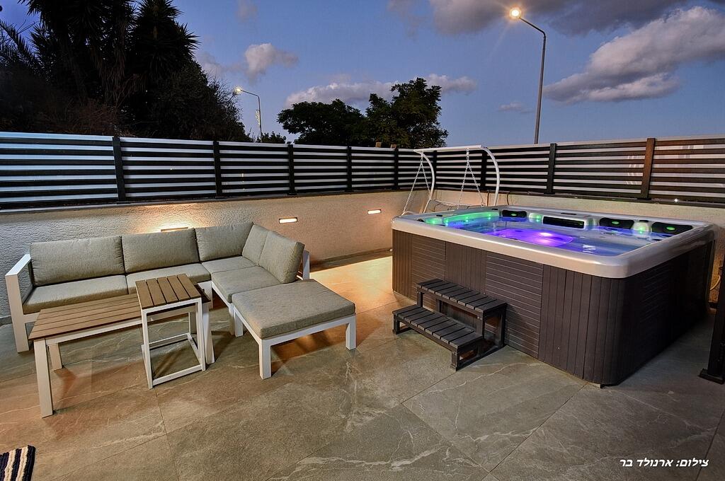 וילה קינג נוף כנרת צפון  12  נופש - וי פור ויקיישן - V for Vacation