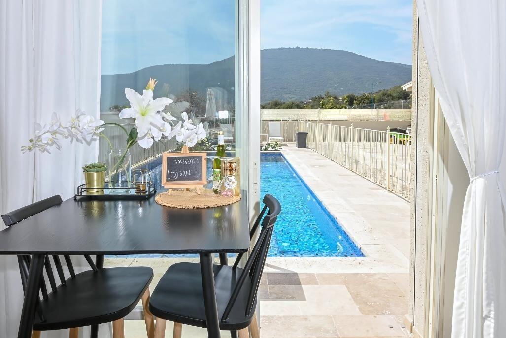 Peak Boutique Suites - סוויטות פיק צפון  5  נופש - וי פור ויקיישן - V for Vacation