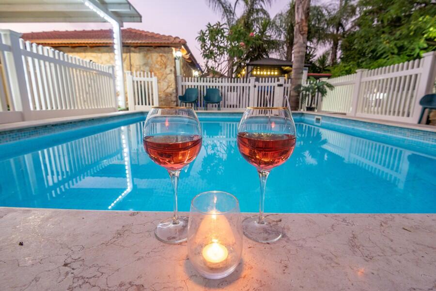 אבן החלומות צפון  22  נופש - וי פור ויקיישן - V for Vacation