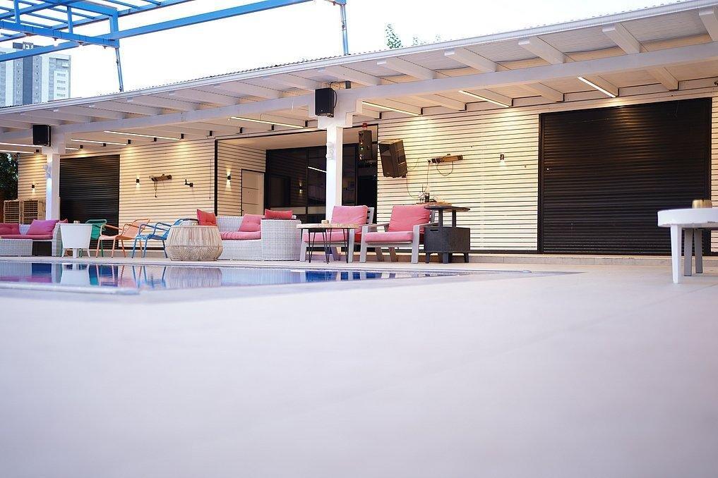 אחוזת וילוקס - Vilux מרכז  17  נופש - וי פור ויקיישן - V for Vacation