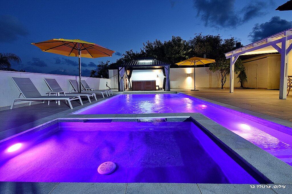 וילה דוריאל צפון  18  נופש - וי פור ויקיישן - V for Vacation