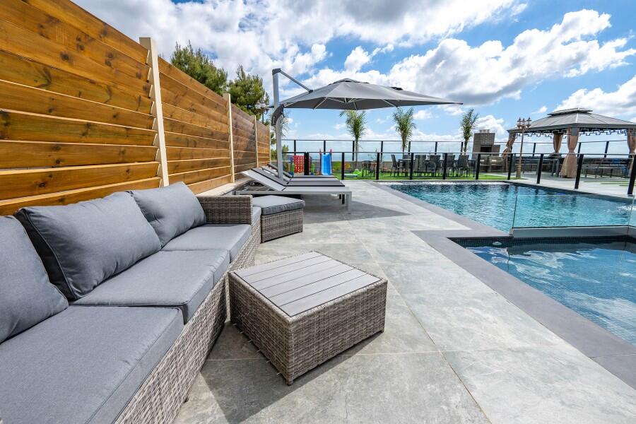 וילה נוף לים ירכא צפון  29  נופש - וי פור ויקיישן - V for Vacation