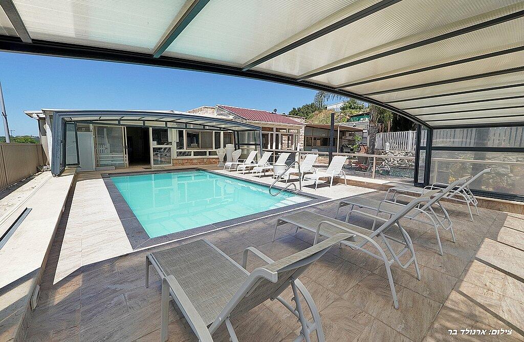 וילה ונילה צפון  13  נופש - וי פור ויקיישן - V for Vacation