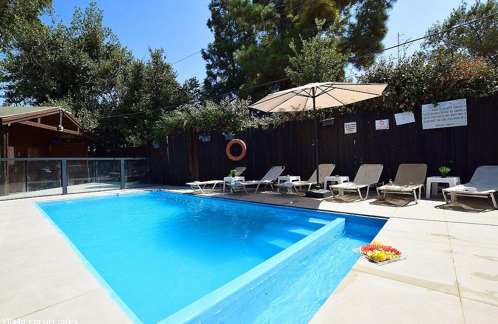 אחוזת הזוהר צפון  22  נופש - וי פור ויקיישן - V for Vacation