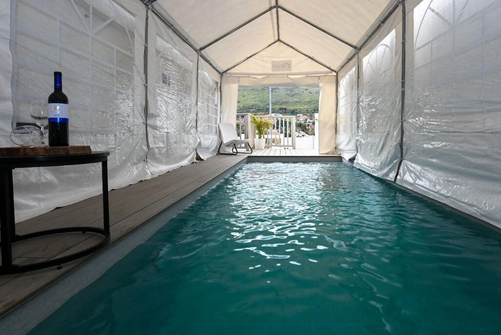 וילה לארבל - Villa LaArbel צפון  7  נופש - וי פור ויקיישן - V for Vacation