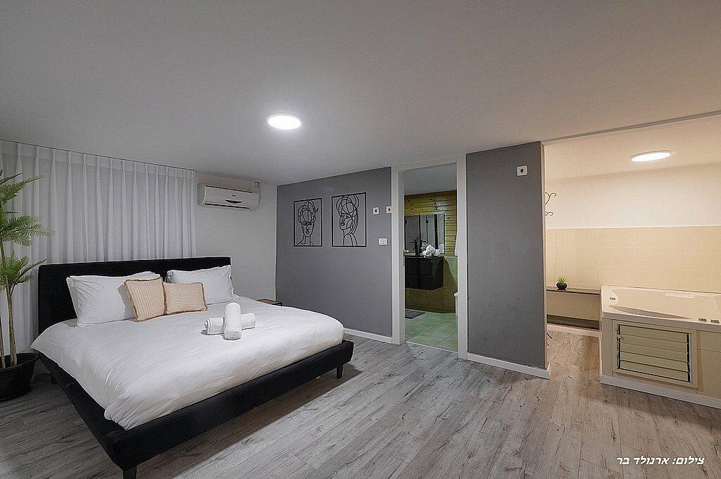 אחוזת הלל צפון  8  נופש - וי פור ויקיישן - V for Vacation