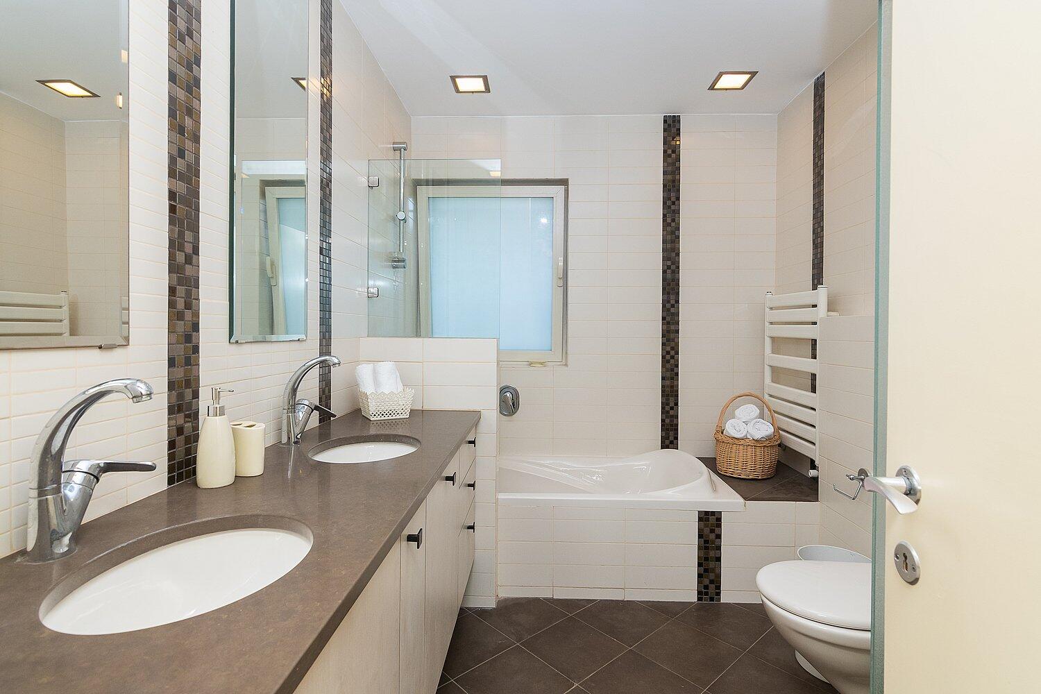 וילה בית זית מרכז  35  נופש - וי פור ויקיישן - V for Vacation