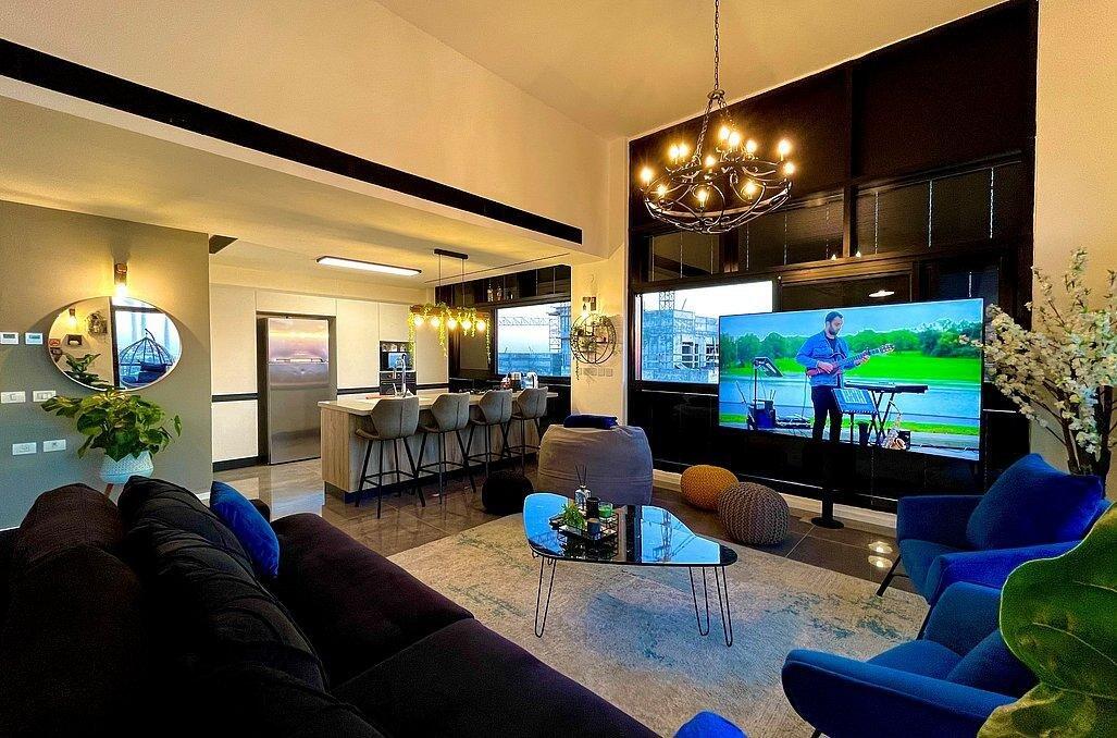 פנטהאוז ראם מרכז  6  נופש - וי פור ויקיישן - V for Vacation