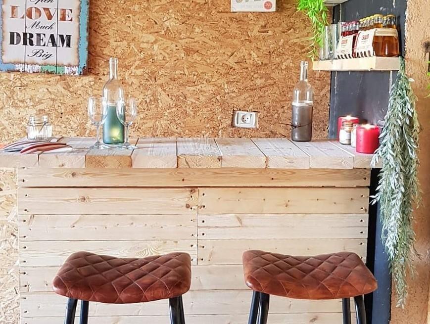 אצולת אירופה מרכז  18  נופש - וי פור ויקיישן - V for Vacation